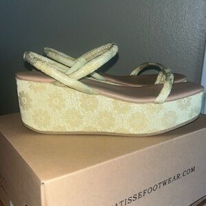 Coconuts by Matisse Yellow Floral Platform Sandals
